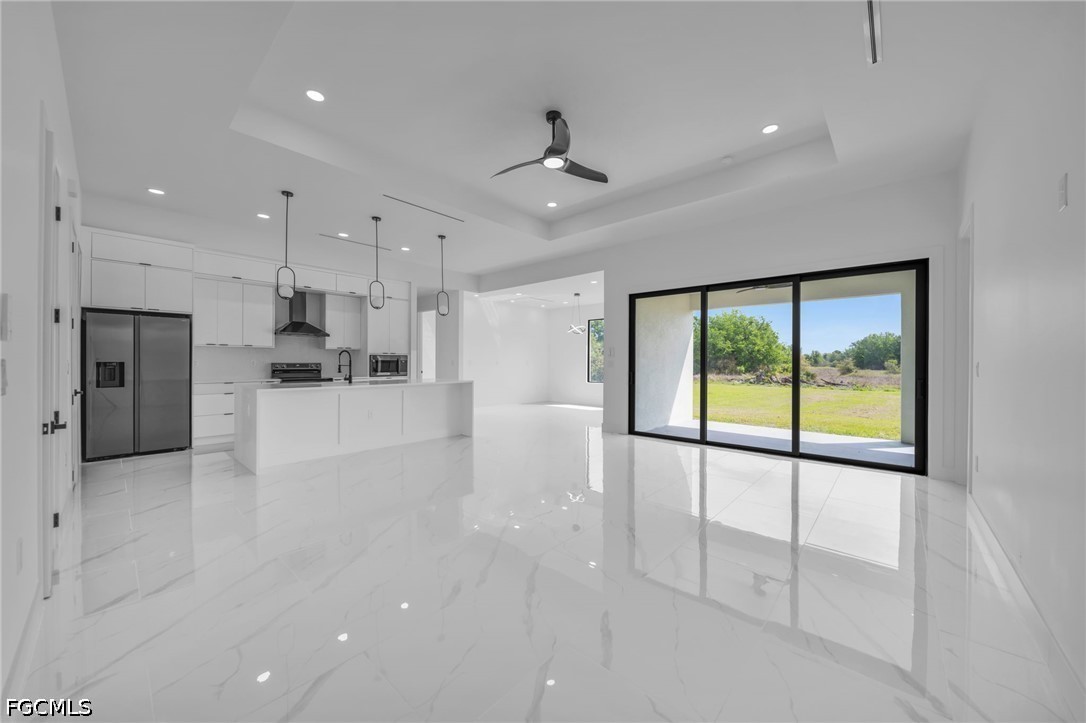 3 Bed SingleFamilyResidence for Sale in Lehigh Acres, photo 5