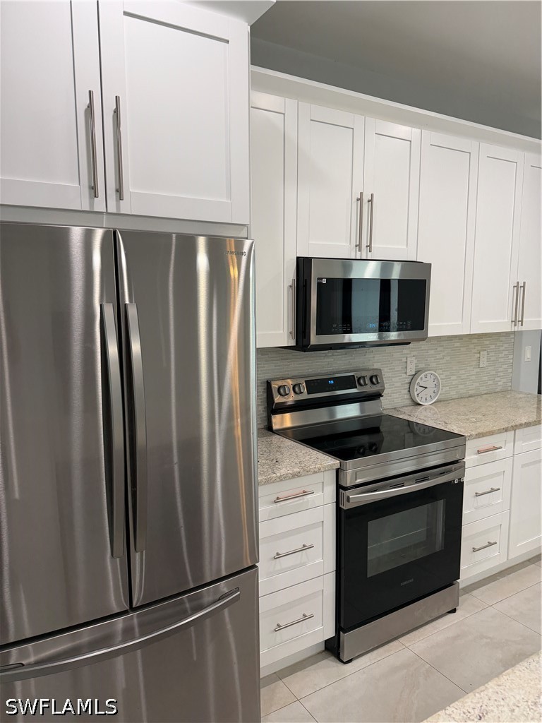 3 Bed SingleFamilyResidence for Sale in Naples, photo 5