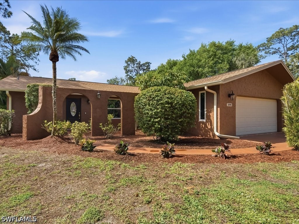 3 Bed Pool Home for Sale in Naples, photo 5