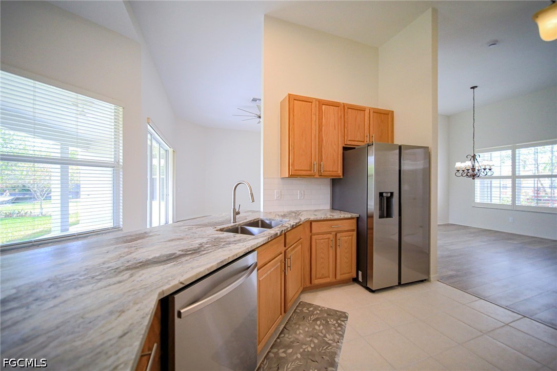 4 Bed SingleFamilyResidence for Sale in Danforth Lakes, photo 5