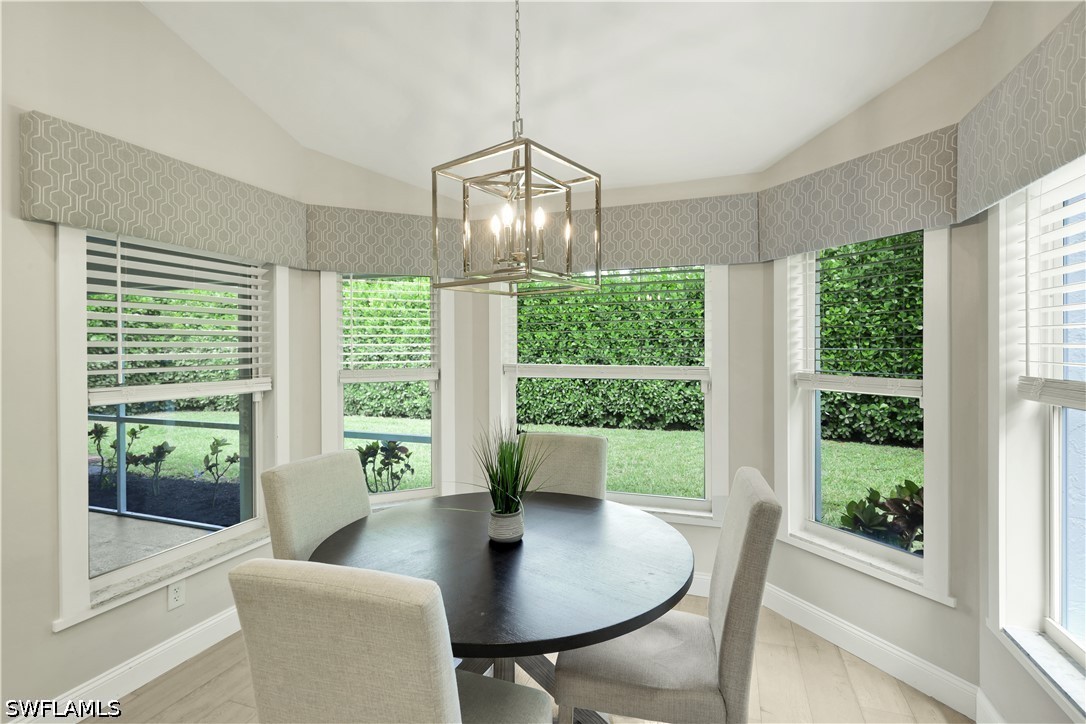 2 Bed SingleFamilyResidence for Sale in Naples, photo 5