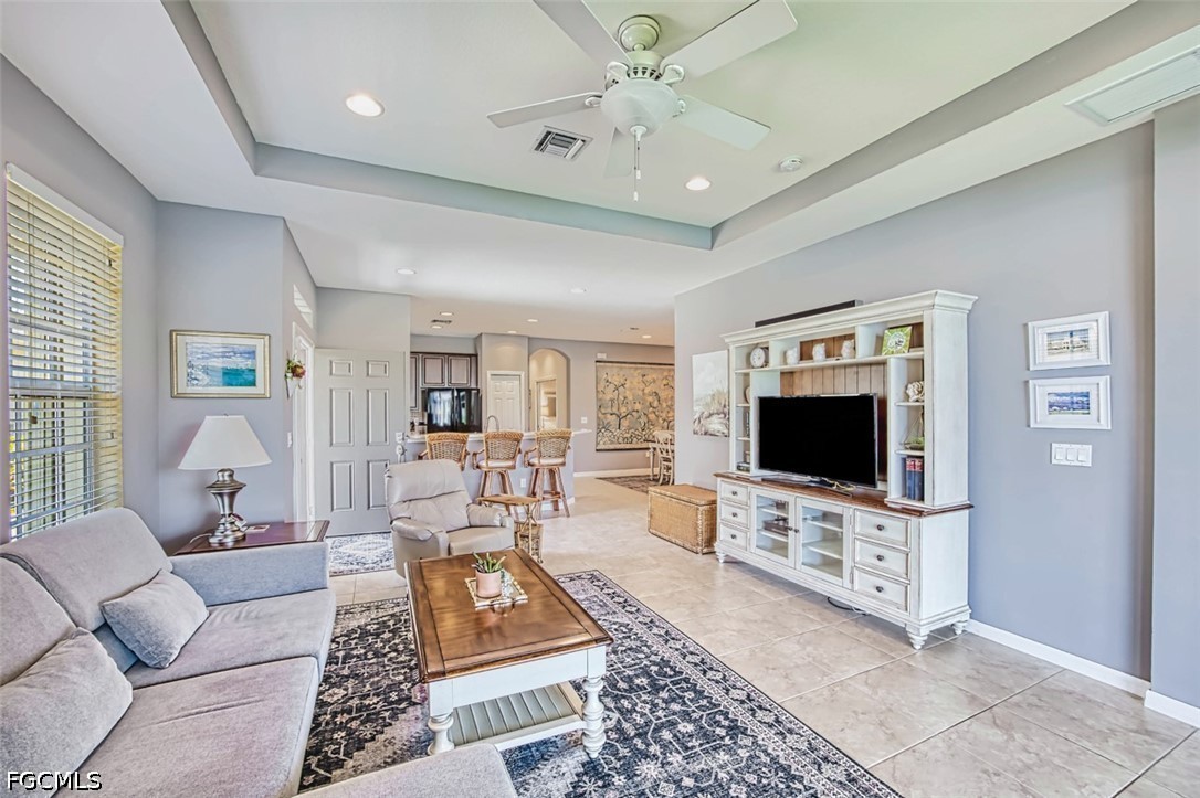 2 Bed Waterfront Home for Sale in Fort Myers, photo 5