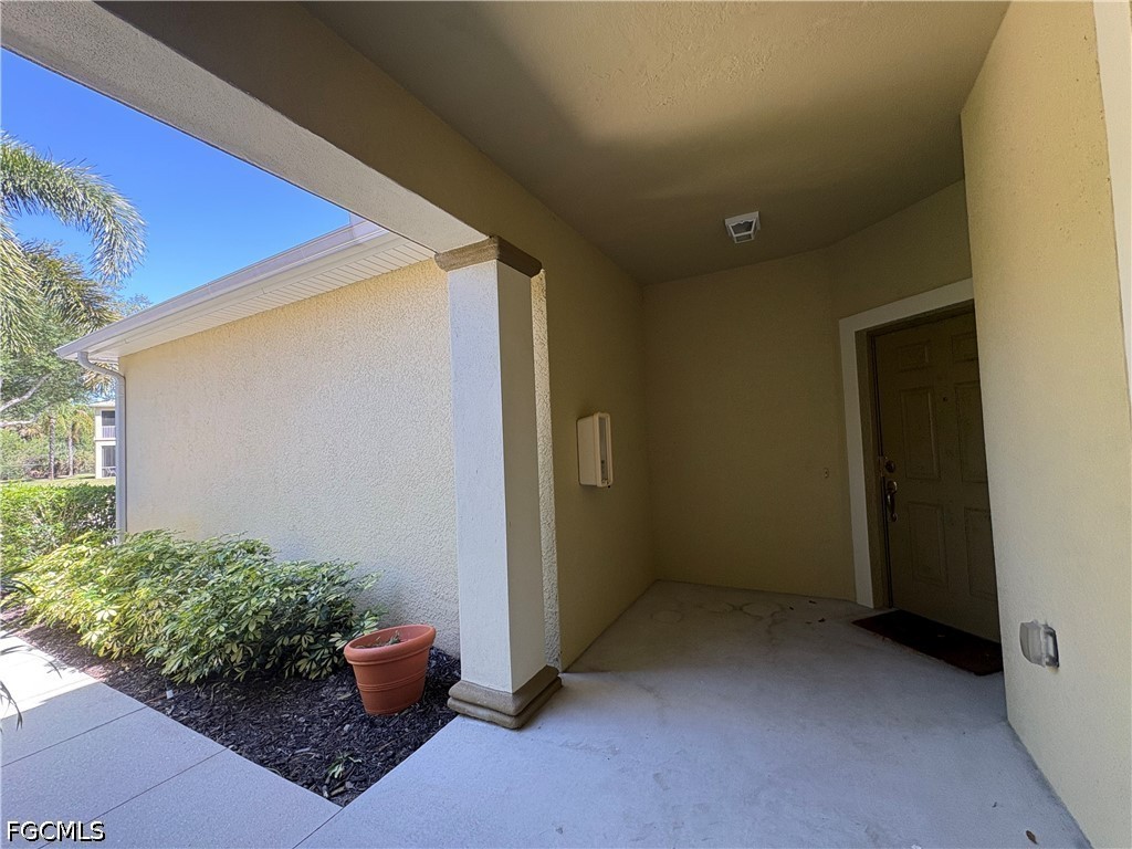 2 Bed Waterfront Home for Sale in Fort Myers, photo 5