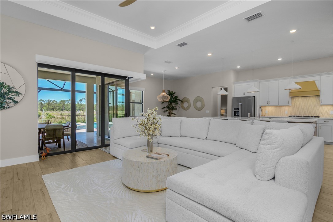 3 Bed Pool Home for Sale in Verdana Village, photo 5