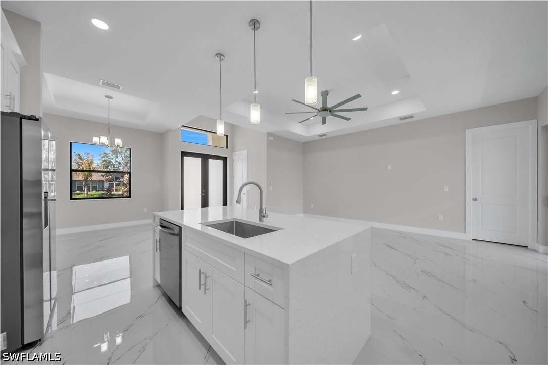 3 Bed SingleFamilyResidence for Sale in Lehigh Acres, photo 5