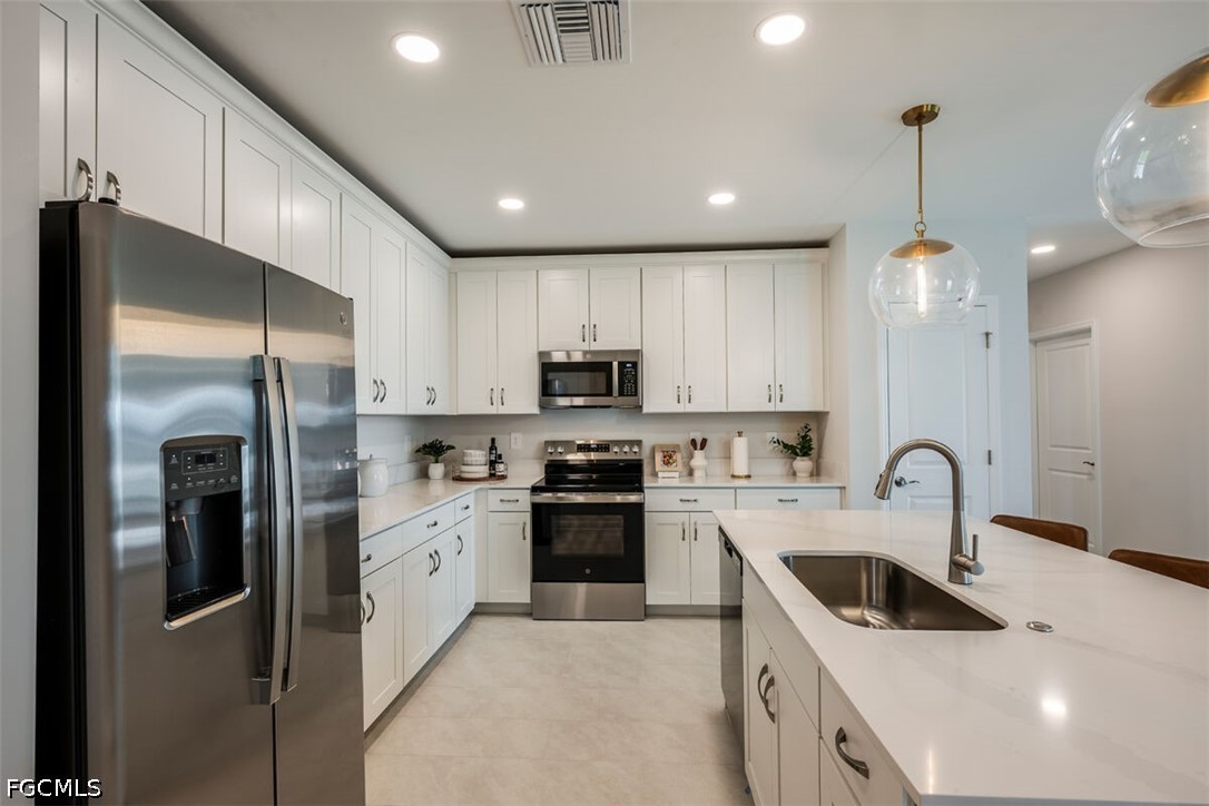 3 Bed SingleFamilyResidence for Sale in Whispering Lakes, photo 5
