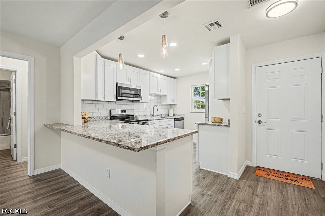 2 Bed Attached for Sale in Fort Myers, photo 5
