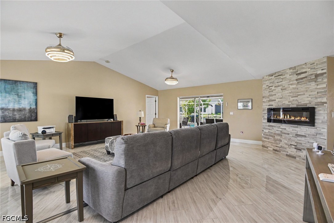 3 Bed Pool Home for Sale in Cape Coral, photo 5