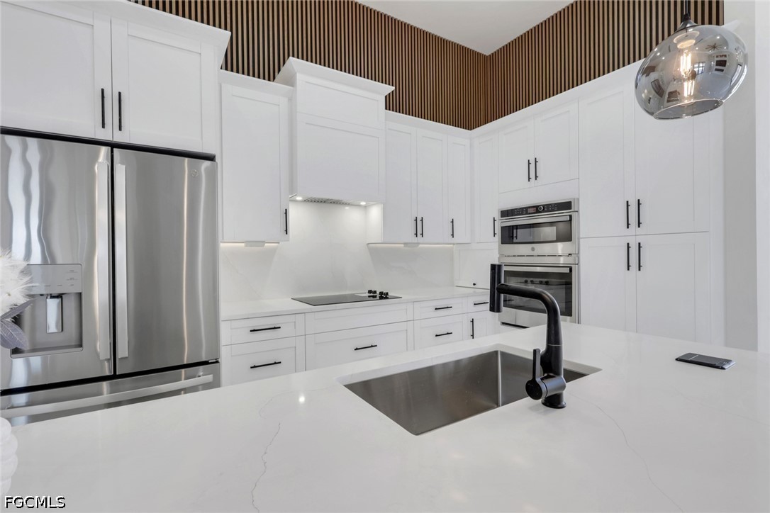 3 Bed Pool Home for Sale in Cape Coral, photo 5