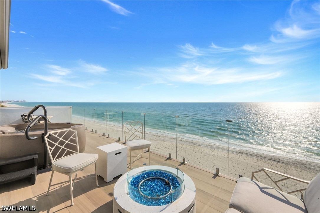 4 Bed Waterfront Home for Sale in Barefoot Beach, photo 5