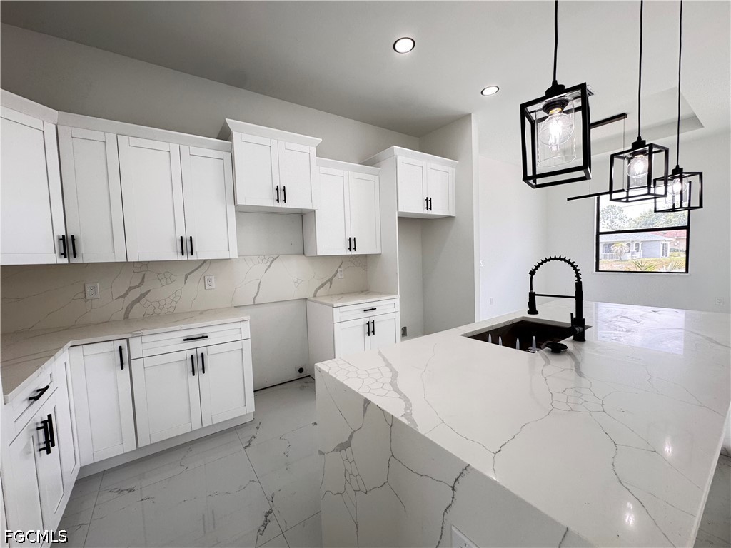 3 Bed SingleFamilyResidence for Sale in Lehigh Acres, photo 5
