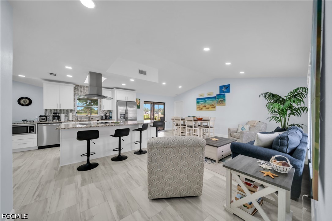 3 Bed SingleFamilyResidence for Sale in Pebble Beach, photo 5
