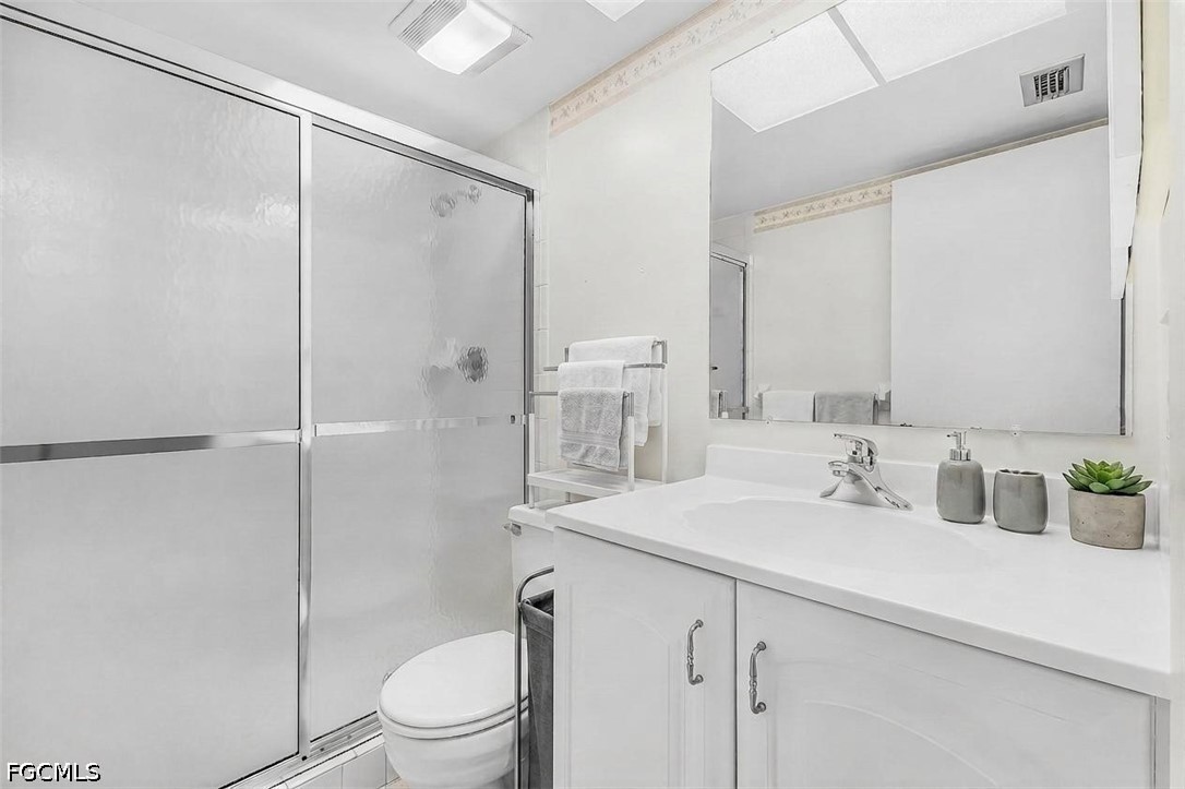 2 Bed Condominium for Sale in Naples, photo 5