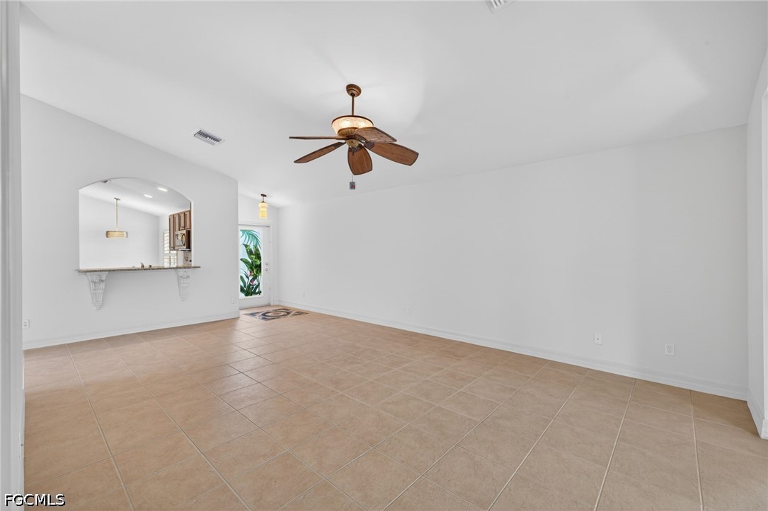 3 Bed Waterfront Home for Sale in Naples, photo 5