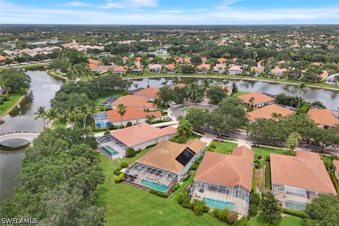 4 Bed Pool Home for Sale in Island Walk, photo 5