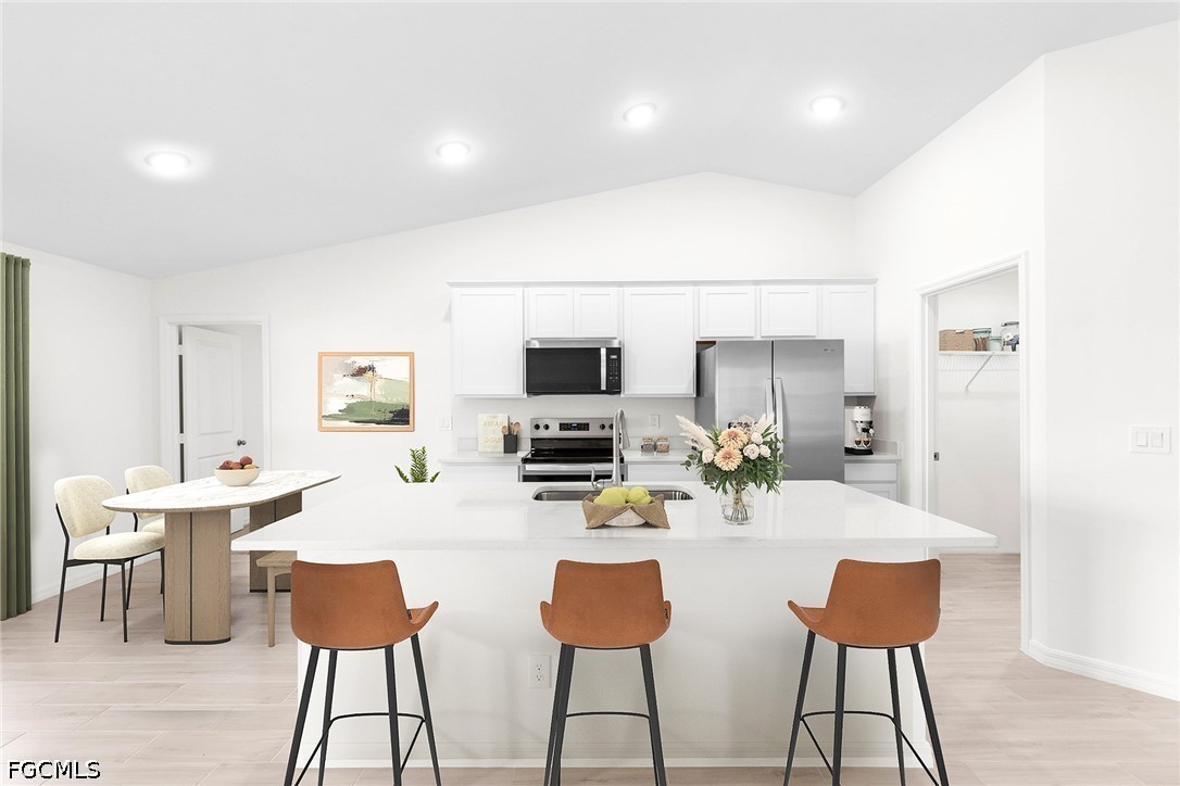 3 Bed SingleFamilyResidence for Sale in Cape Coral, photo 5