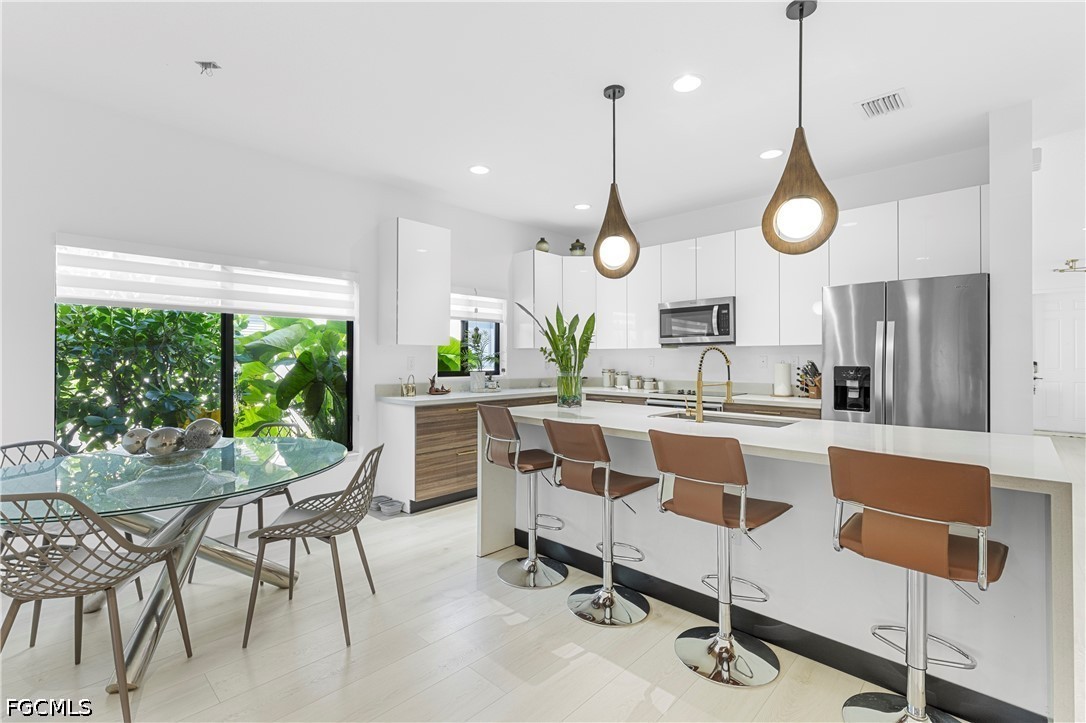 3 Bed SingleFamilyResidence for Sale in Maple Ridge, photo 5