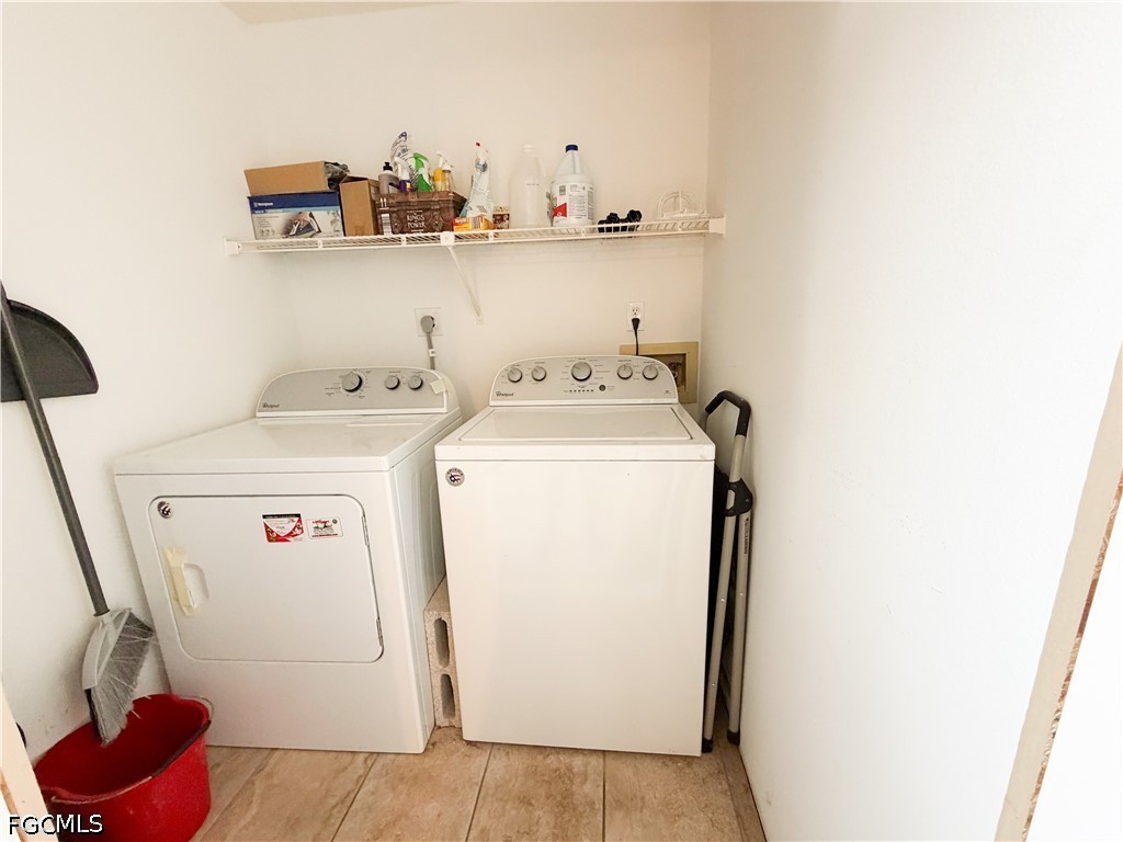 2 Bed Condominium for Sale in North Fort Myers, photo 5