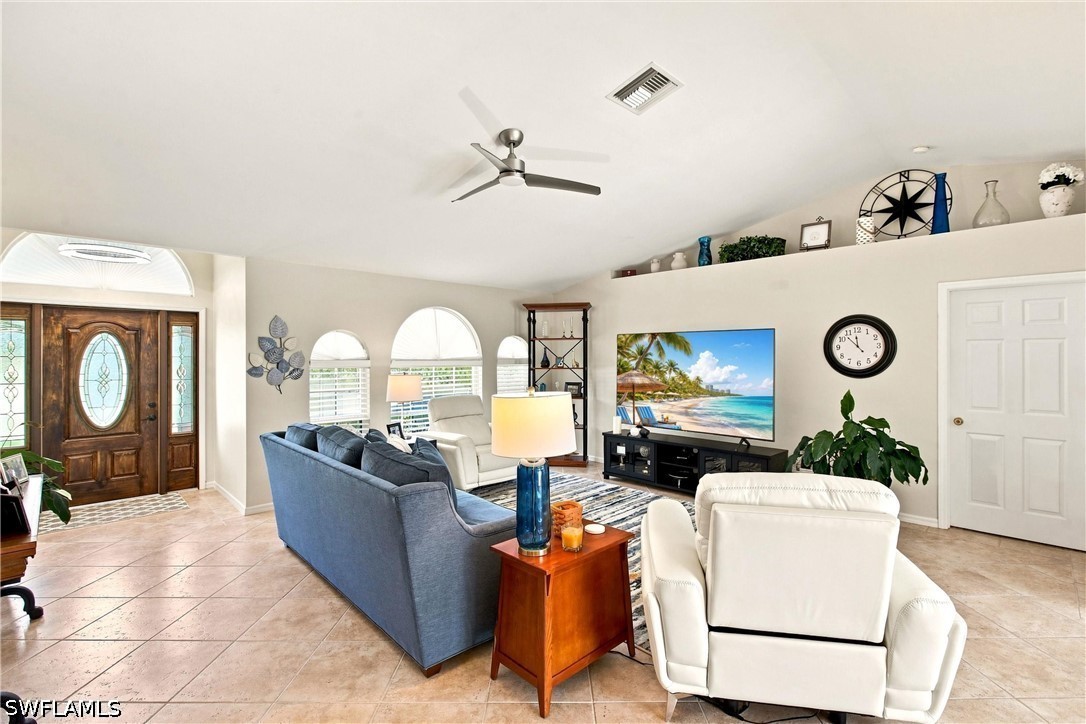 3 Bed Pool Home for Sale in Naples, photo 5