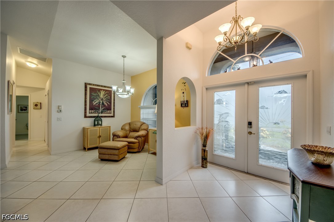 3 Bed Pool Home for Sale in Cape Coral, photo 5