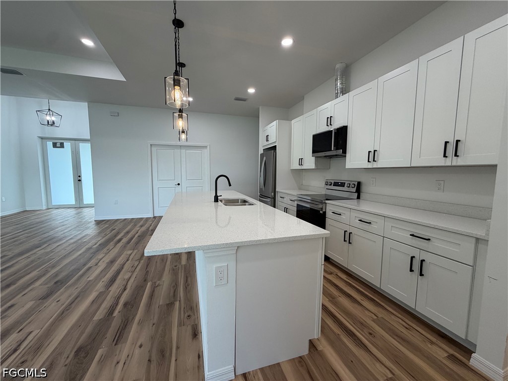 3 Bed SingleFamilyResidence for Sale in Lehigh Acres, photo 5