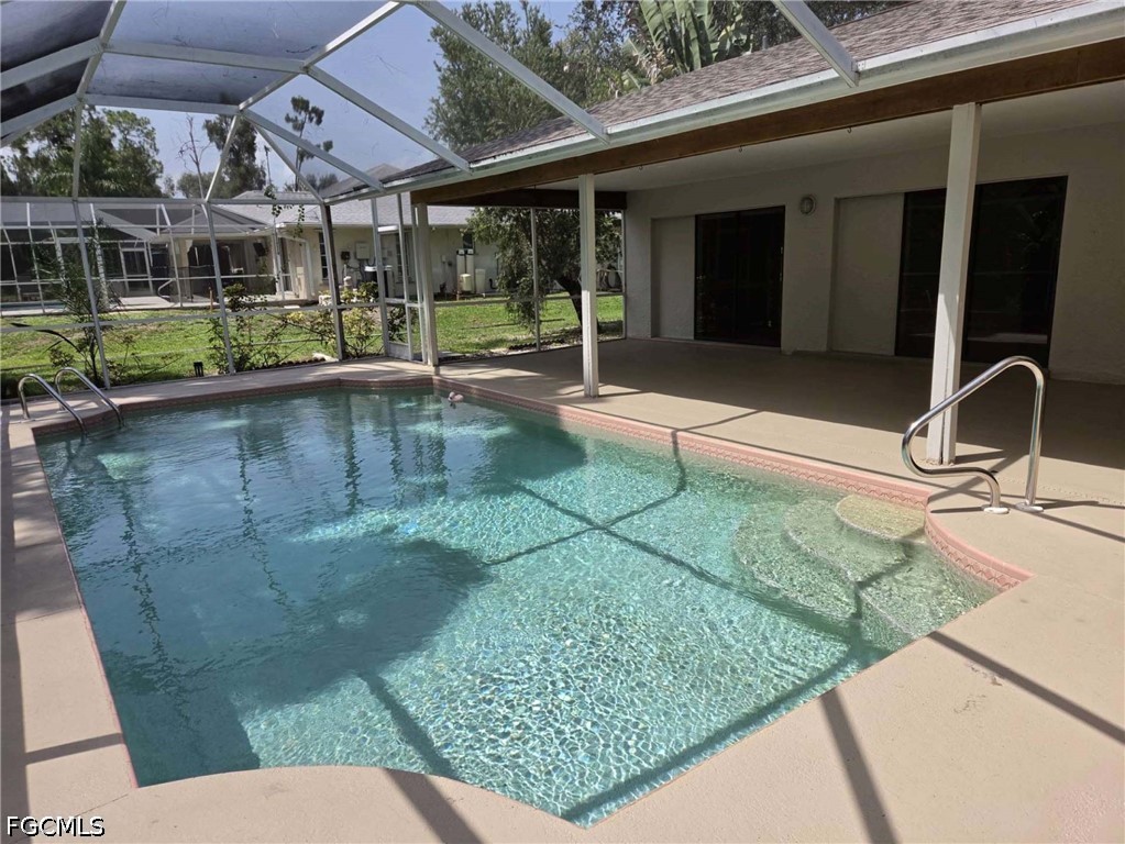 3 Bed Pool Home for Sale in San Carlos Park, photo 5