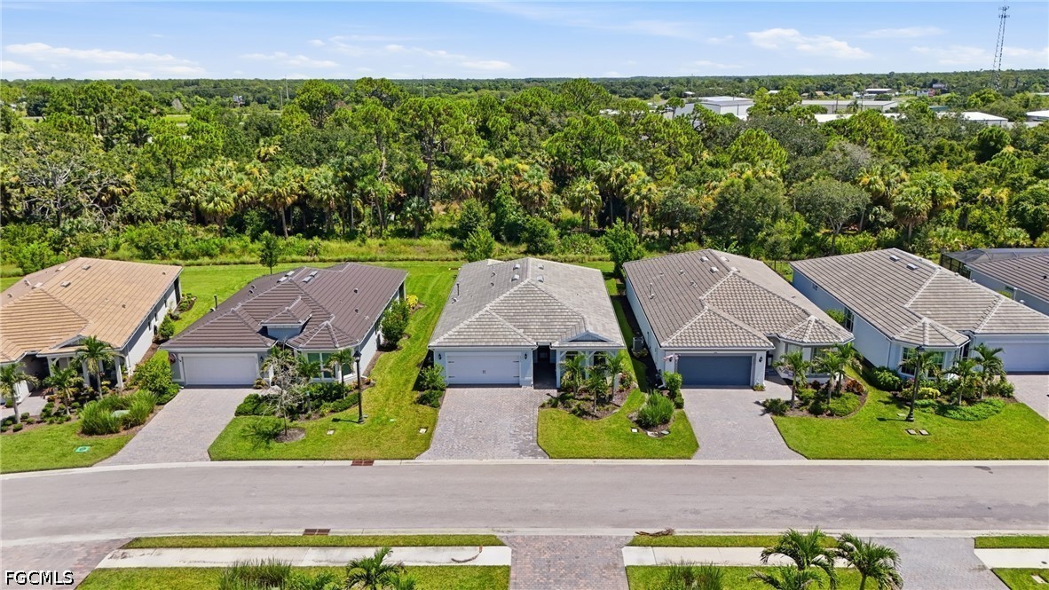 2 Bed SingleFamilyResidence for Sale in North Fort Myers, photo 5