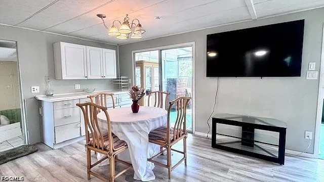 2 Bed Waterfront Home for Sale in Old Bridge Village, photo 5