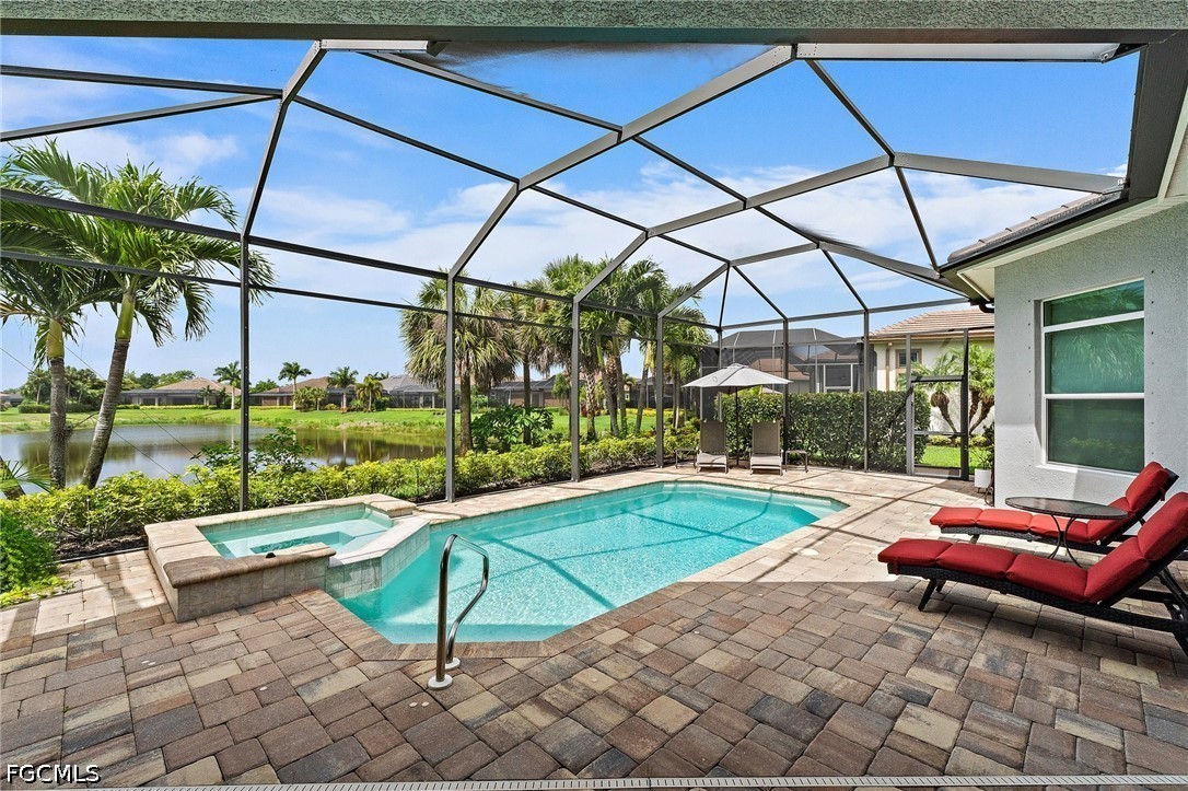 4 Bed Pool Home for Sale in Torrey Pines, photo 5