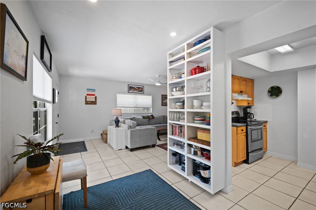 3 Bed SingleFamilyResidence for Sale in Naples, photo 5