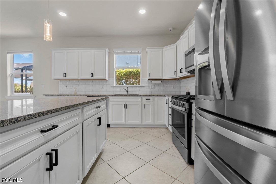 3 Bed Pool Home for Sale in Parkside, photo 5