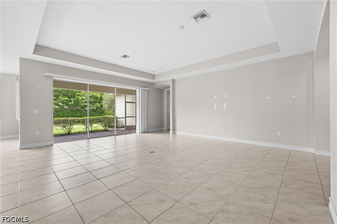 3 Bed SingleFamilyResidence for Sale in Lindsford, photo 5