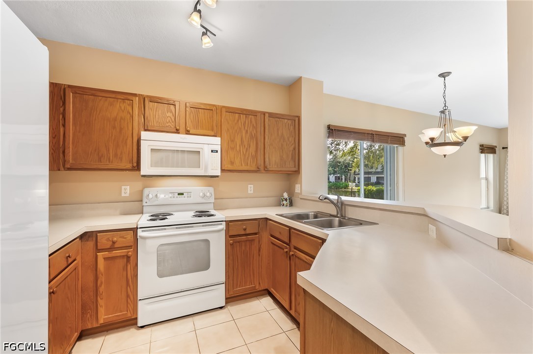 2 Bed Townhouse for Sale in Cypress Landing, photo 5