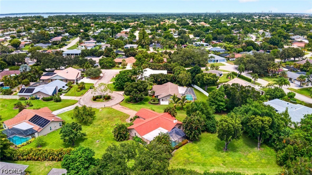 3 Bed Pool Home for Sale in Fort Myers, photo 5