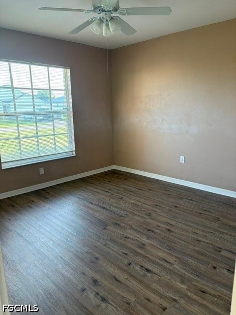 3 Bed SingleFamilyResidence for Sale in Cape Coral, photo 5
