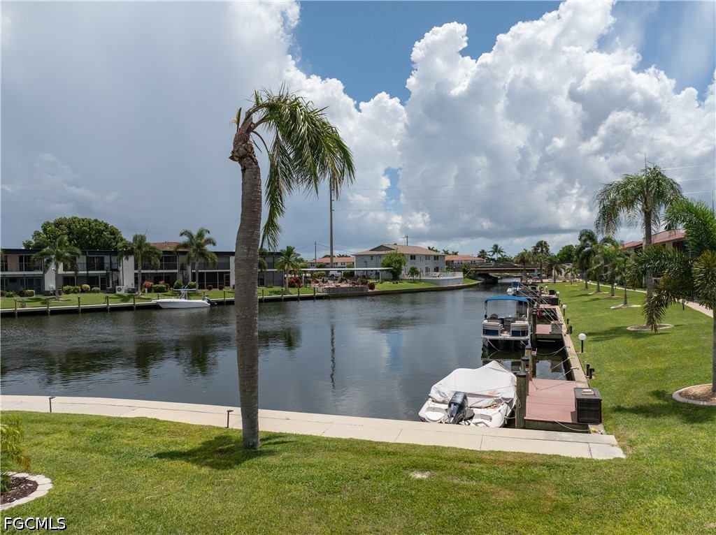 2 Bed Waterfront Home for Sale in Cape Coral, photo 5