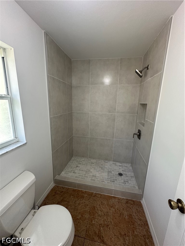 3 Bed SingleFamilyResidence for Sale in Naples, photo 5