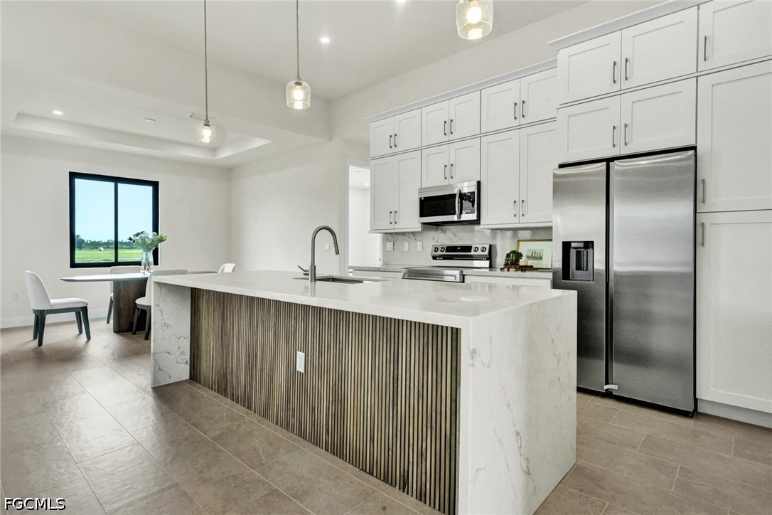 3 Bed Waterfront Home for Sale in Cape Coral, photo 5