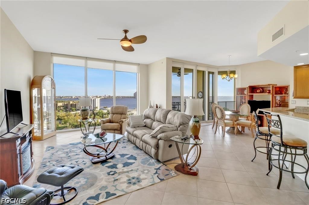 2 Bed Waterfront Home for Sale in North Star Yacht Club, photo 5