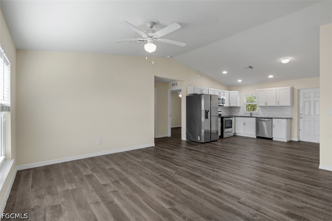 3 Bed SingleFamilyResidence for Sale in Port Labelle, photo 5