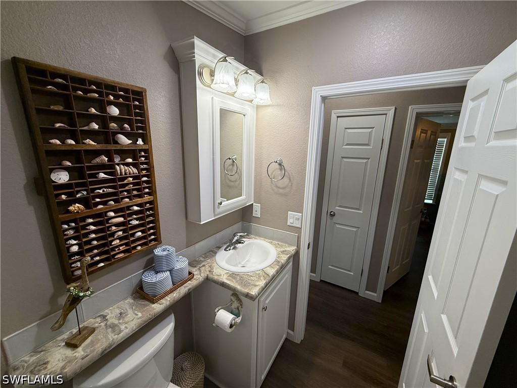 2 Bed ManufacturedHome for Sale in Naples, photo 5