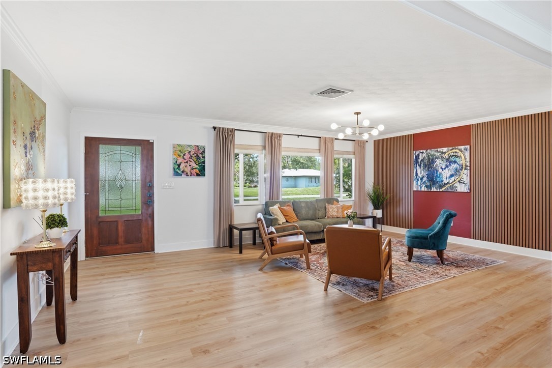 3 Bed SingleFamilyResidence for Sale in River Manor, photo 5