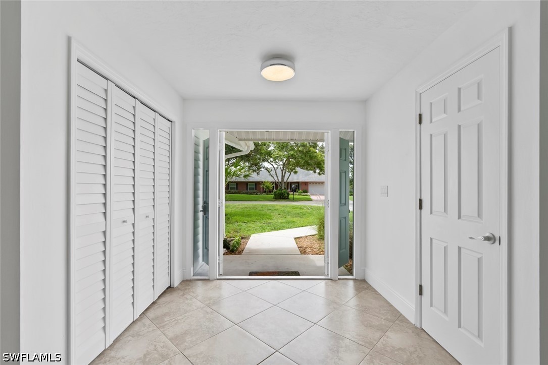 3 Bed Pool Home for Sale in Kings Lake, photo 5