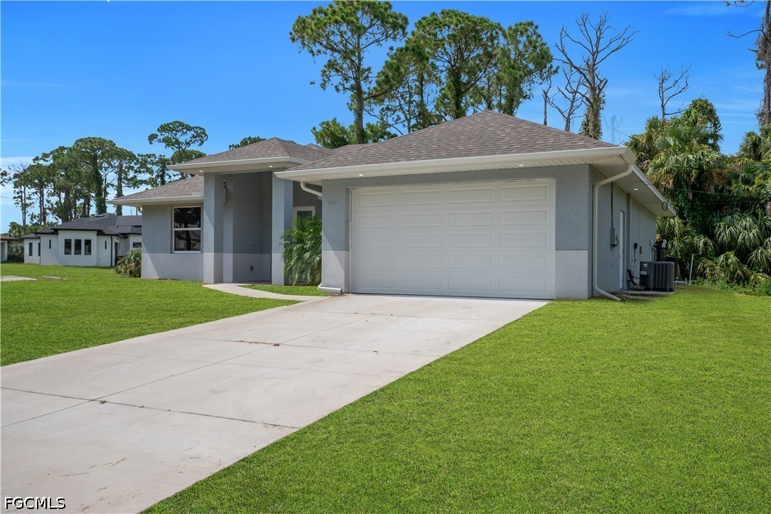 3 Bed SingleFamilyResidence for Sale in Lehigh Acres, photo 5
