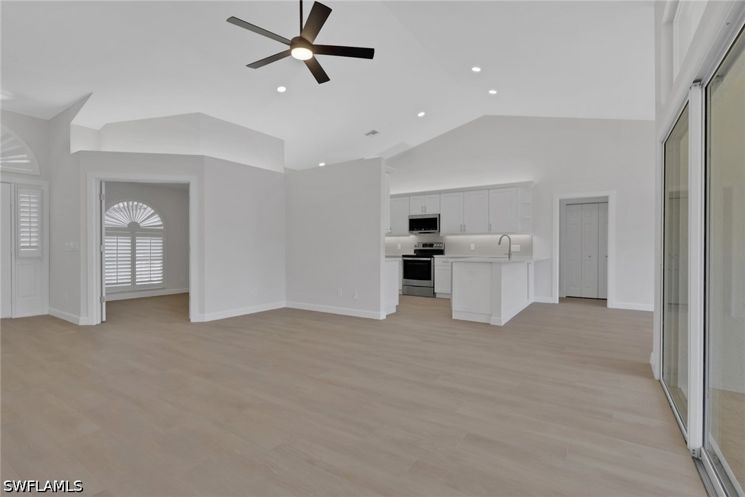 4 Bed Waterfront Home for Sale in Naples, photo 5