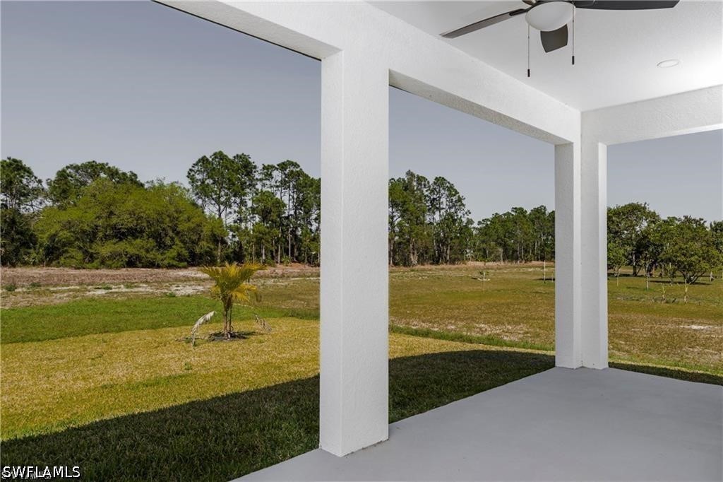 3 Bed SingleFamilyResidence for Sale in Lehigh Acres, photo 5