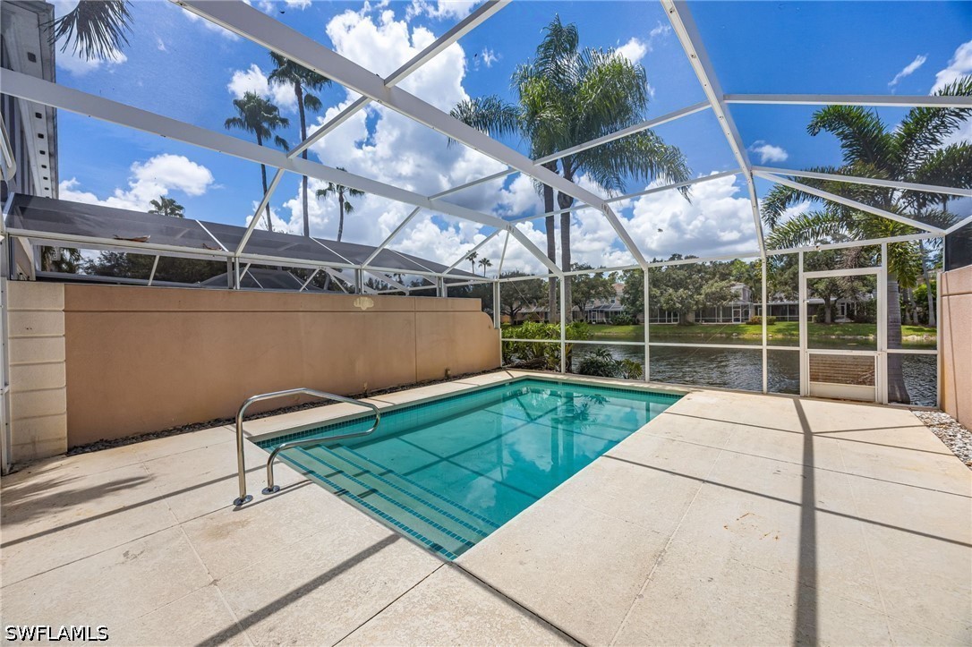 3 Bed Pool Home for Sale in The Cove, photo 5
