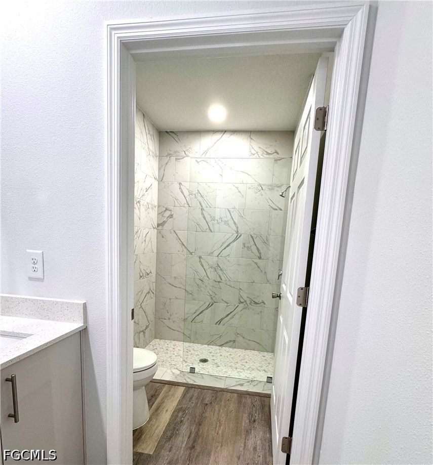 3 Bed SingleFamilyResidence for Sale in Lehigh Acres, photo 5