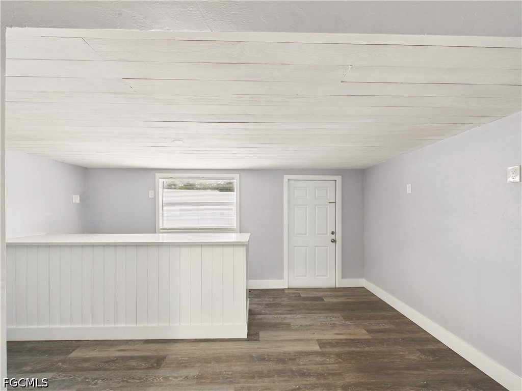 2 Bed Waterfront Home for Sale in River Park, photo 5