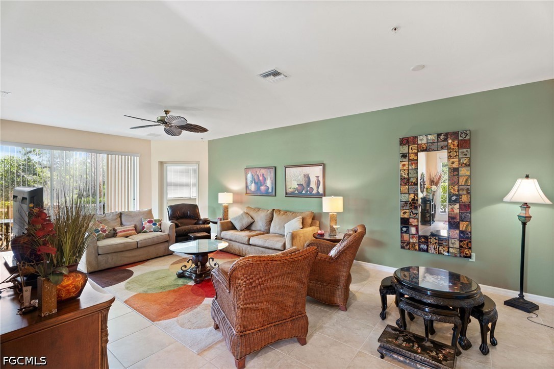 2 Bed Waterfront Home for Sale in Hamilton, photo 5